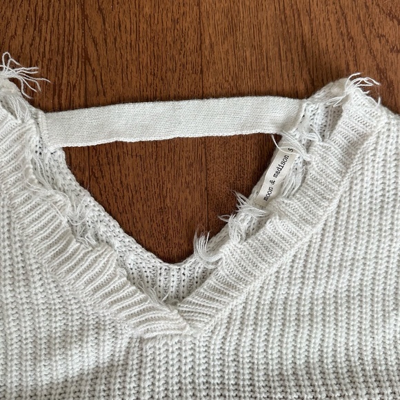 Moon & Madison Sweater - Picture 2 of 3